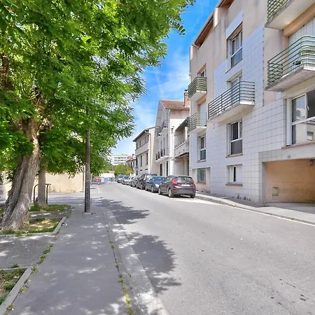 Comfortable Flat With Parking - Minimes