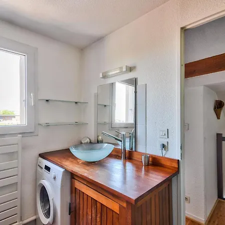 Comfortable Flat With Parking - Minimes *