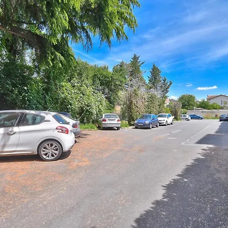 Comfortable Flat With Parking - Minimes